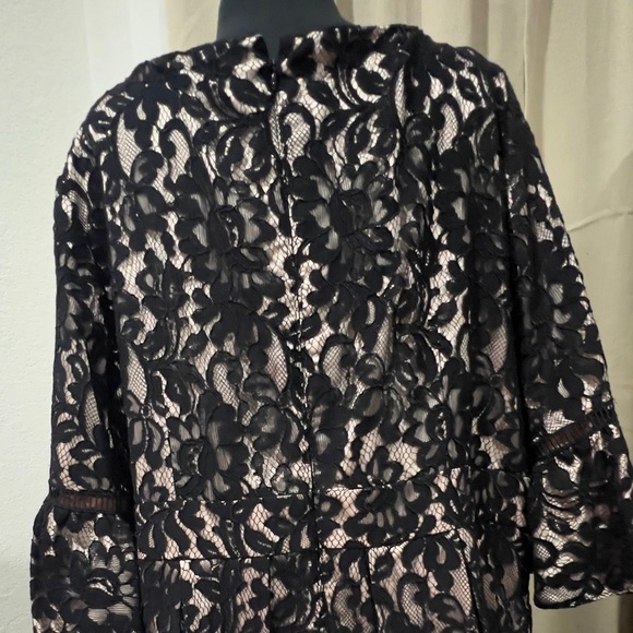 Eliza J Plus Size Lace & Satin Dress - Picture 4 of 5